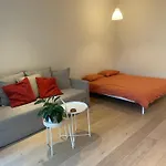 Cozy Studio Flat In Saska Kepa